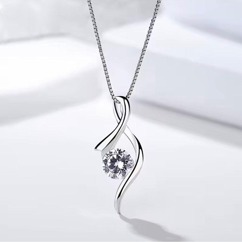 Sterling Silver White Pendant Necklace with Clear cz Stone